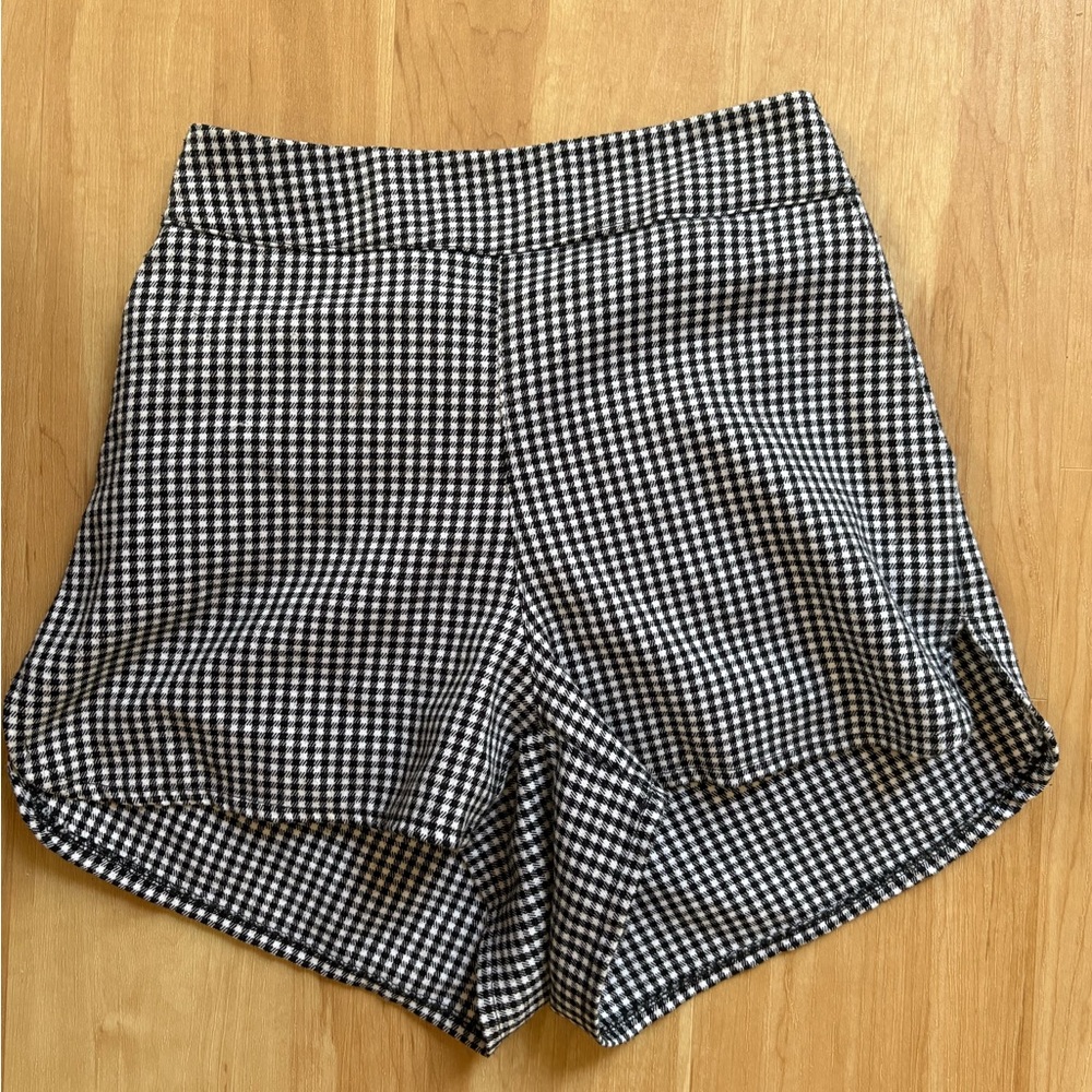 Brandy Melville Checkered shorts